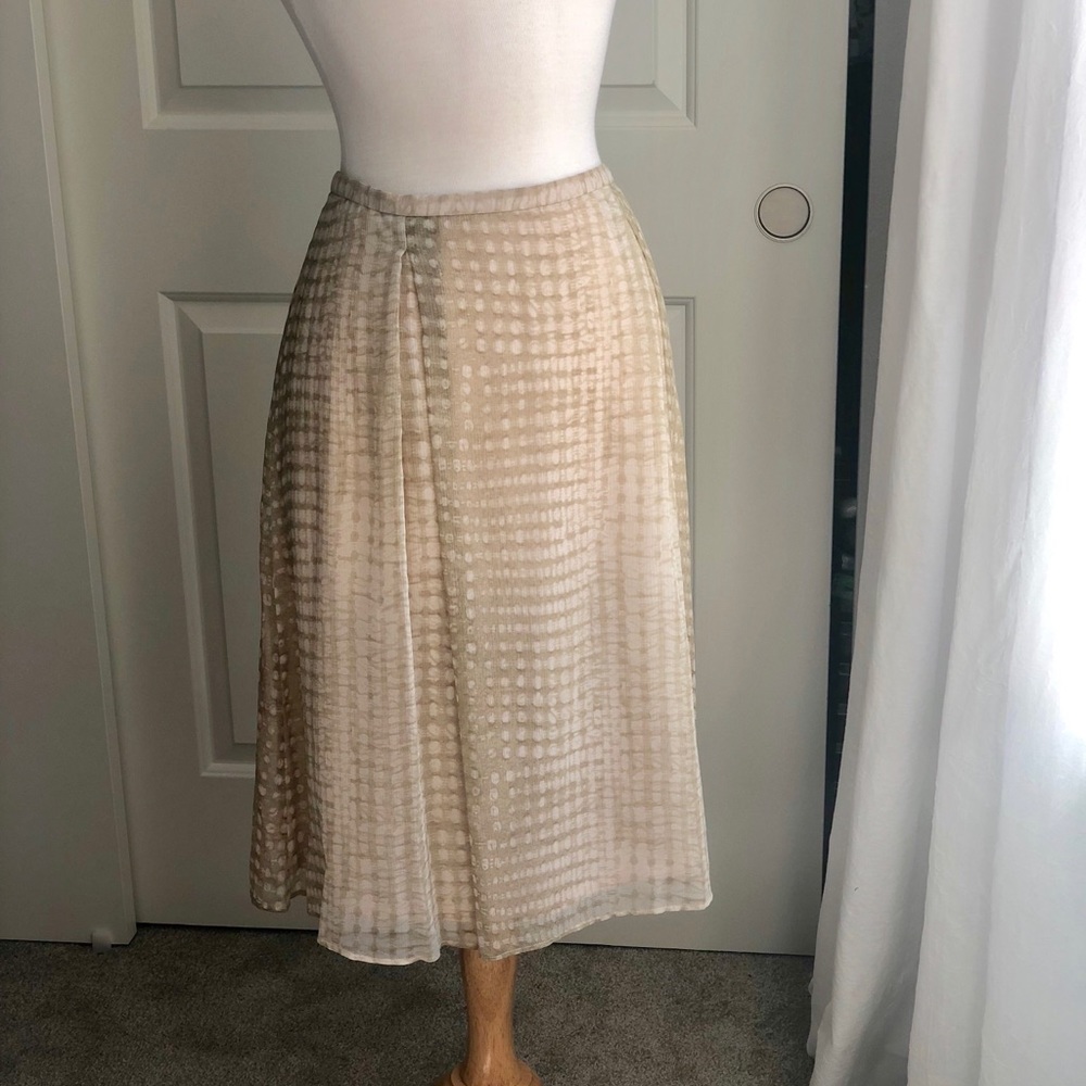 NWT ➖ DKNY Silk Skirt